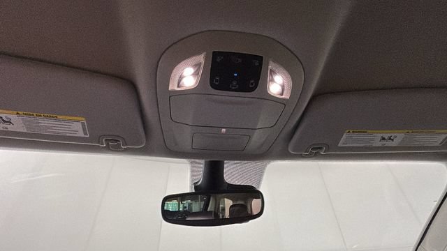 Used 2024 Chrysler Pacifica Touring-L FWD image 25