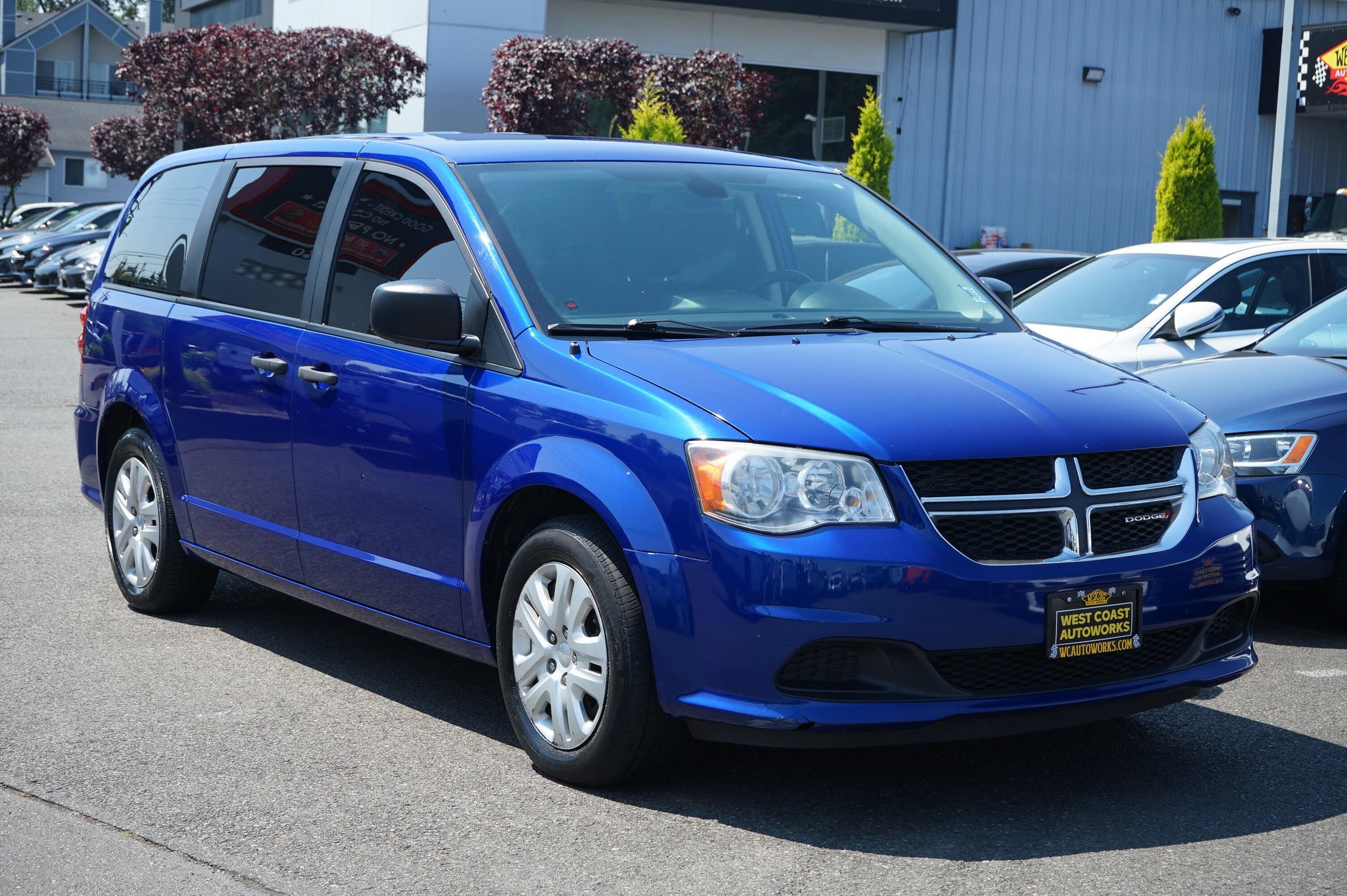 Used 2019 Dodge Grand Caravan SE w/ UConnect Hands-Free Group FWD image 7