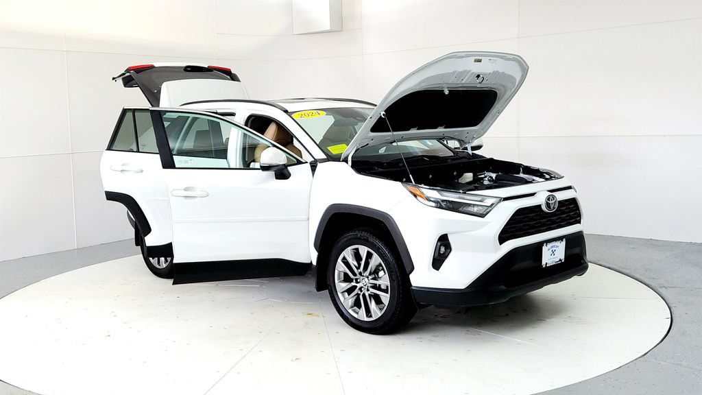Used 2024 Toyota RAV4 XLE Premium w/ Weather Package AWD/4WD image 12