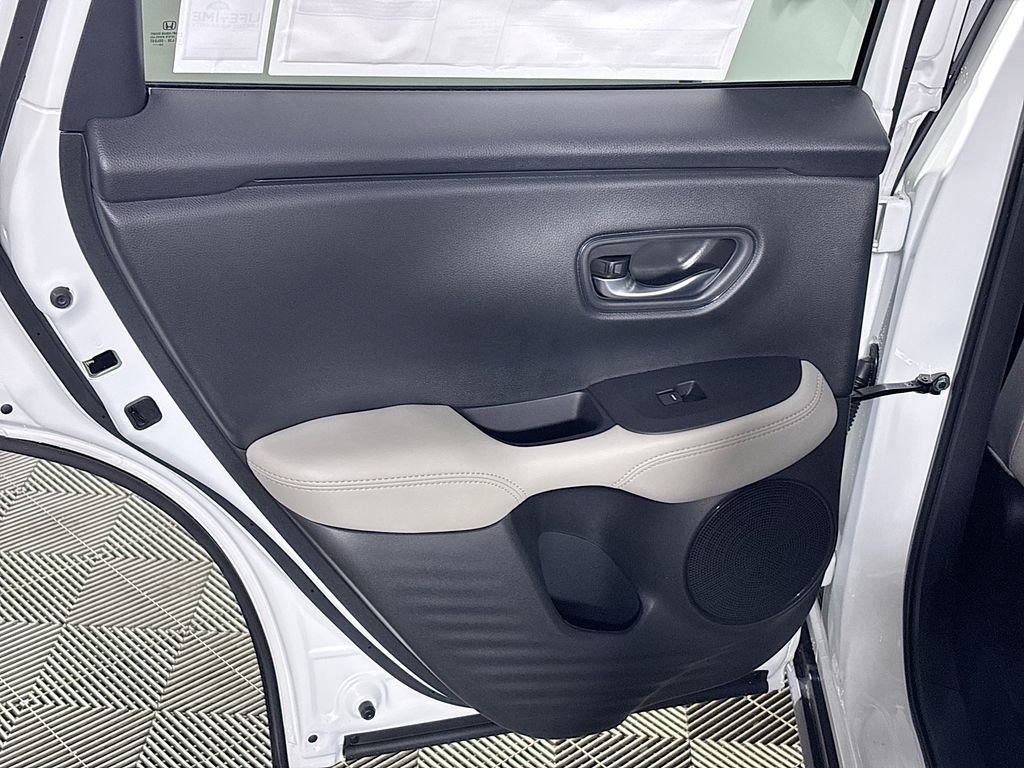 New 2026 Honda HR-V LX image 18