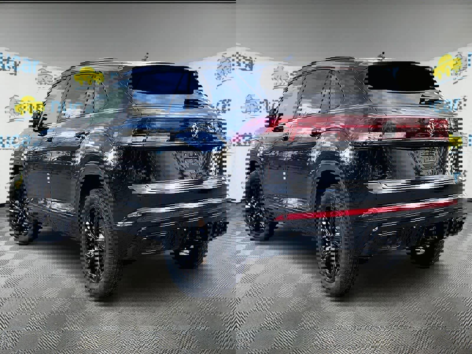 New 2026 Volkswagen Atlas Cross Sport SEL R-Line image 5