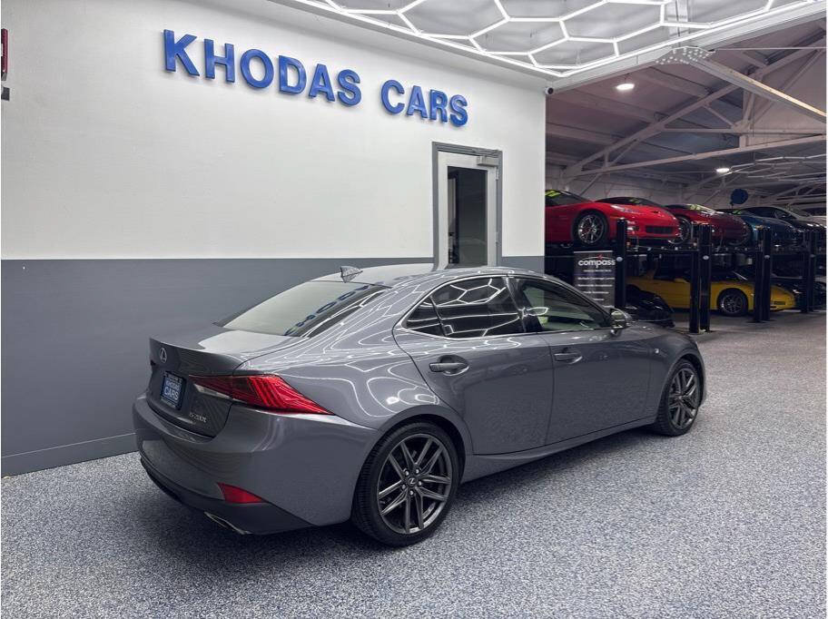Used 2017 Lexus IS 200t F Sport w/ F Sport Package RWD image 9
