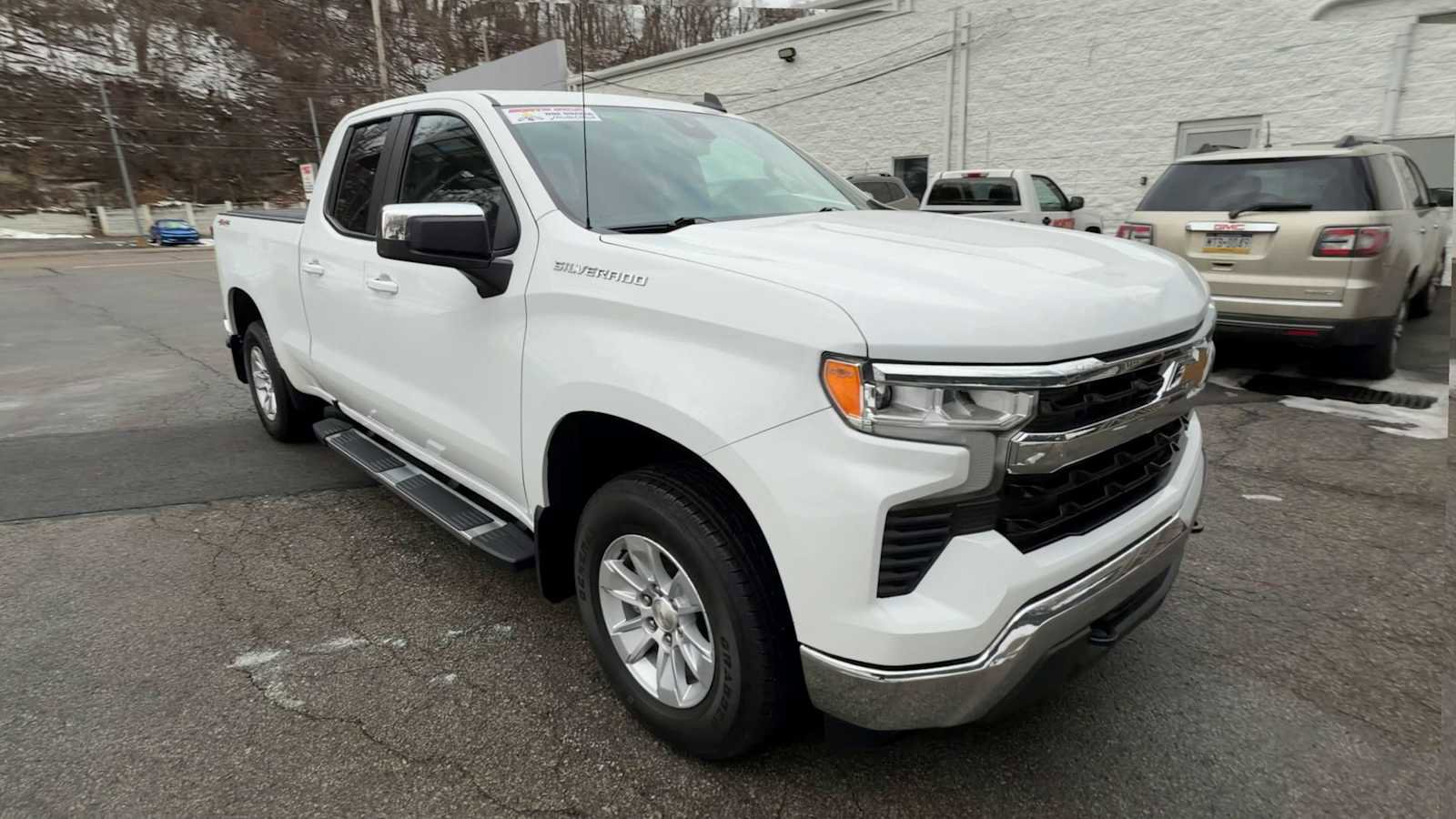 Used 2023 Chevrolet Silverado 1500 LT w/ Protection Package image 2