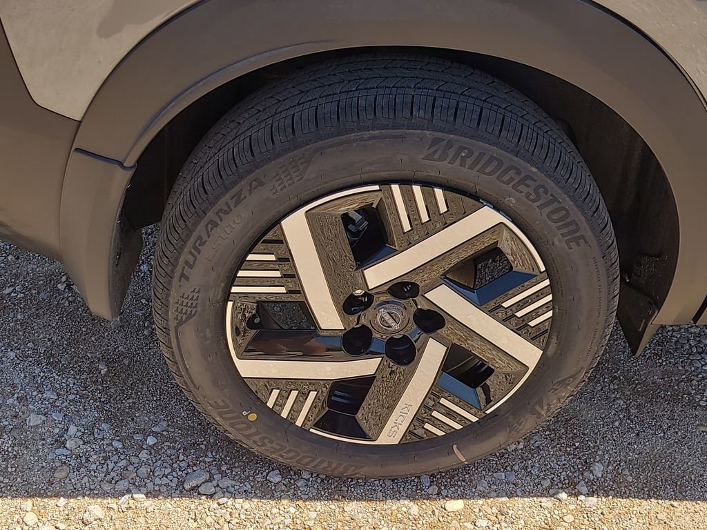 New 2026 Nissan Kicks SV FWD image 6