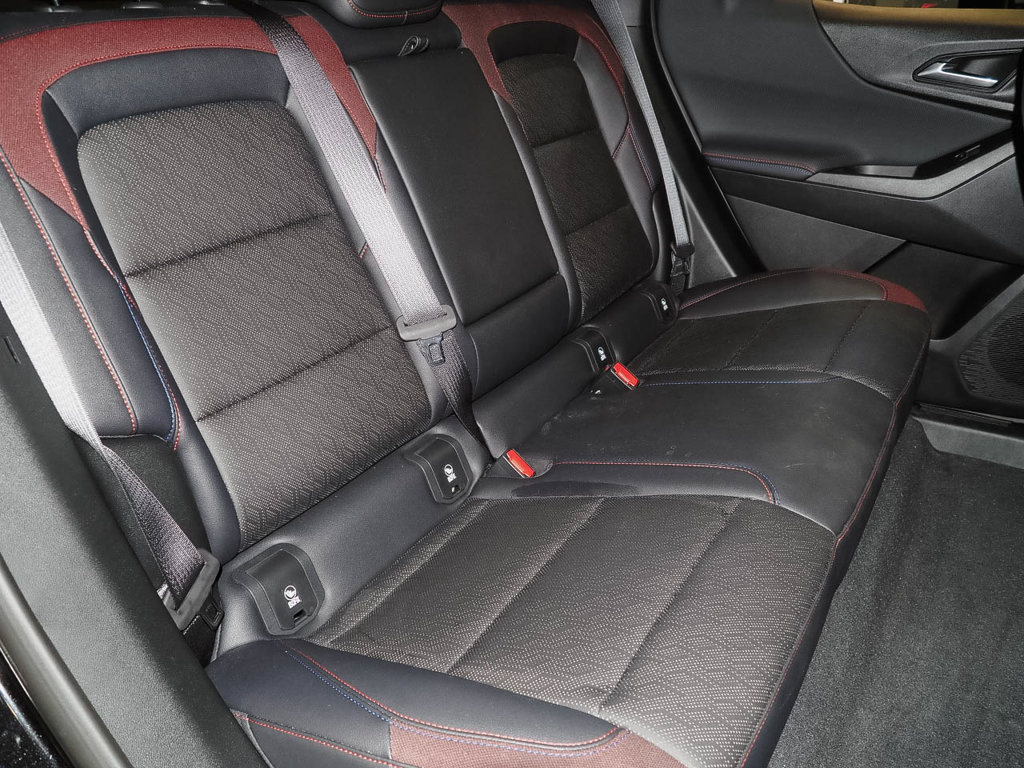 New 2026 Chevrolet Equinox RS w/ Convenience Package III FWD image 18