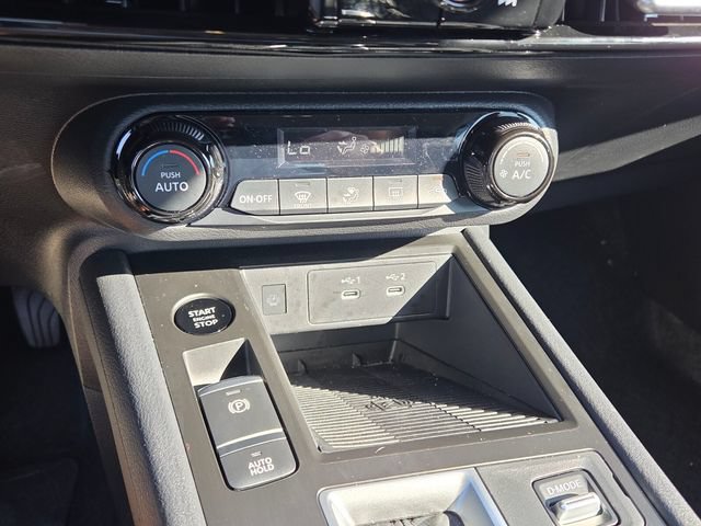 Used 2026 Nissan Kicks SV FWD image 21