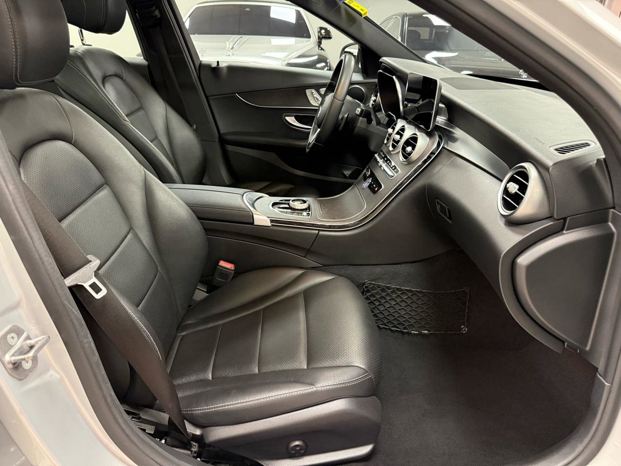 Used 2020 Mercedes-Benz C 300 Sedan image 25