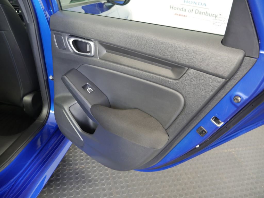 Used 2023 Honda Civic Sport image 7