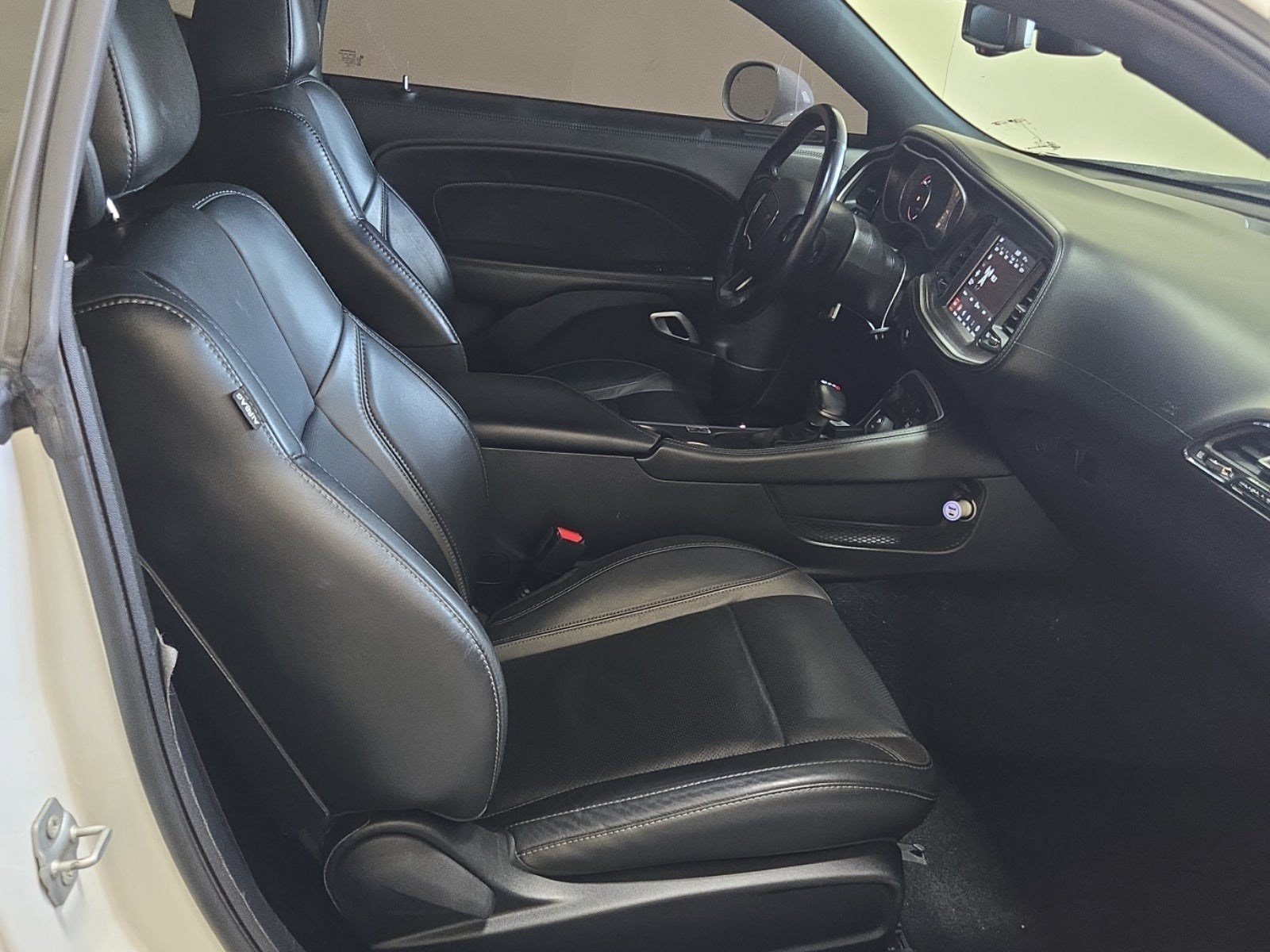 Used 2022 Dodge Challenger SXT w/ Plus Package RWD image 10