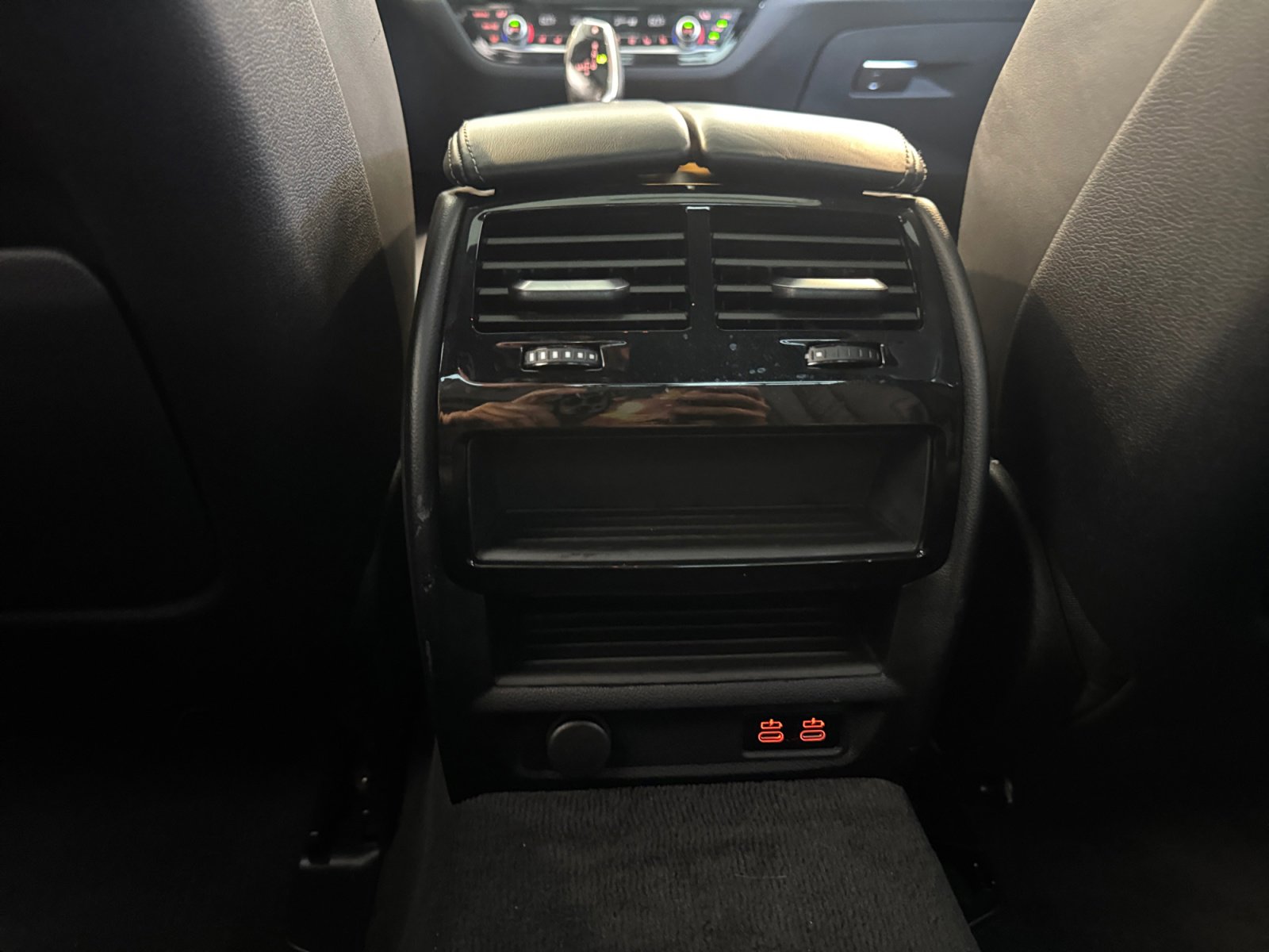 Used 2021 BMW 540i w/ M Sport Package image 32