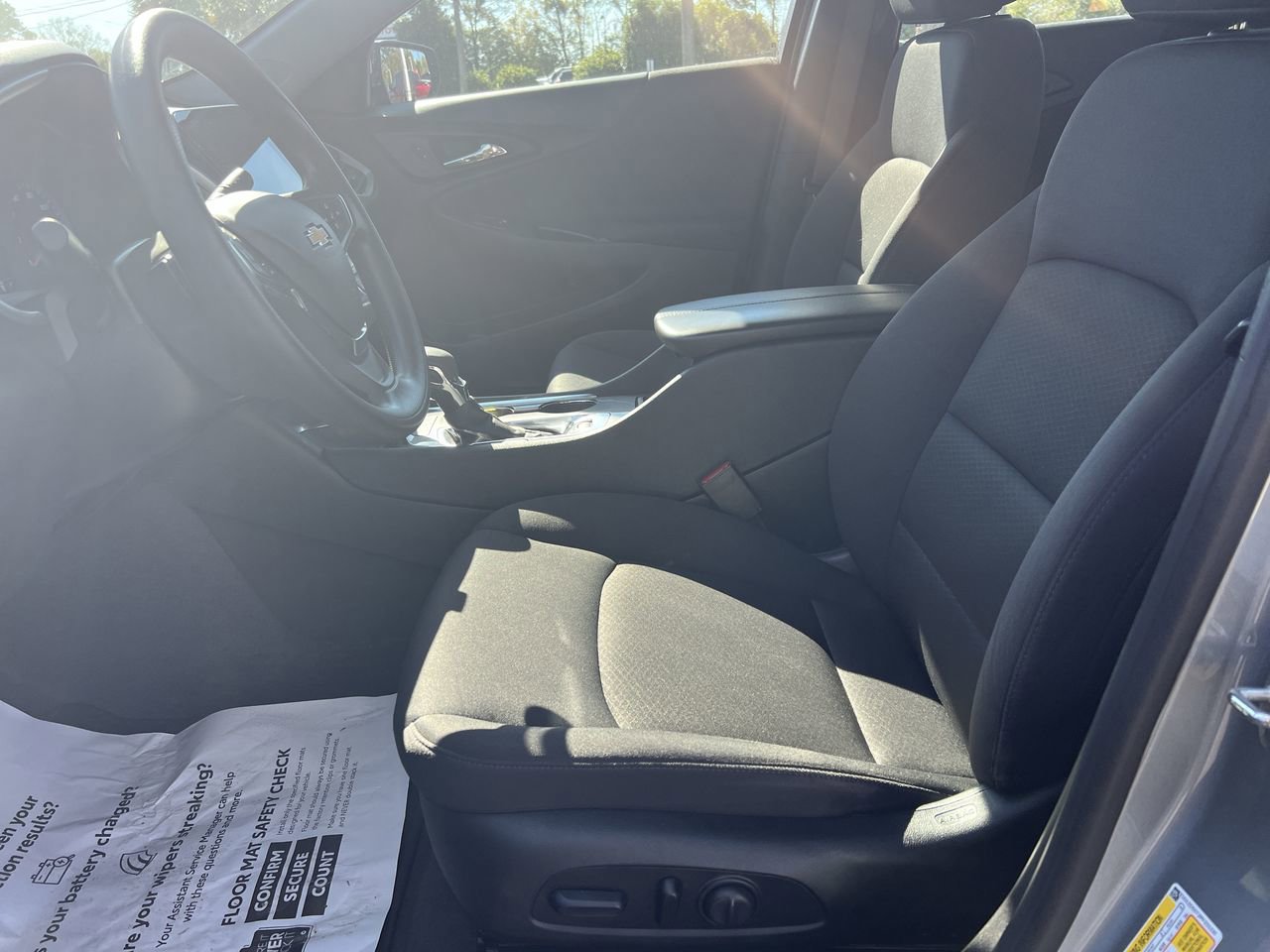 Used 2023 Chevrolet Malibu LT image 16