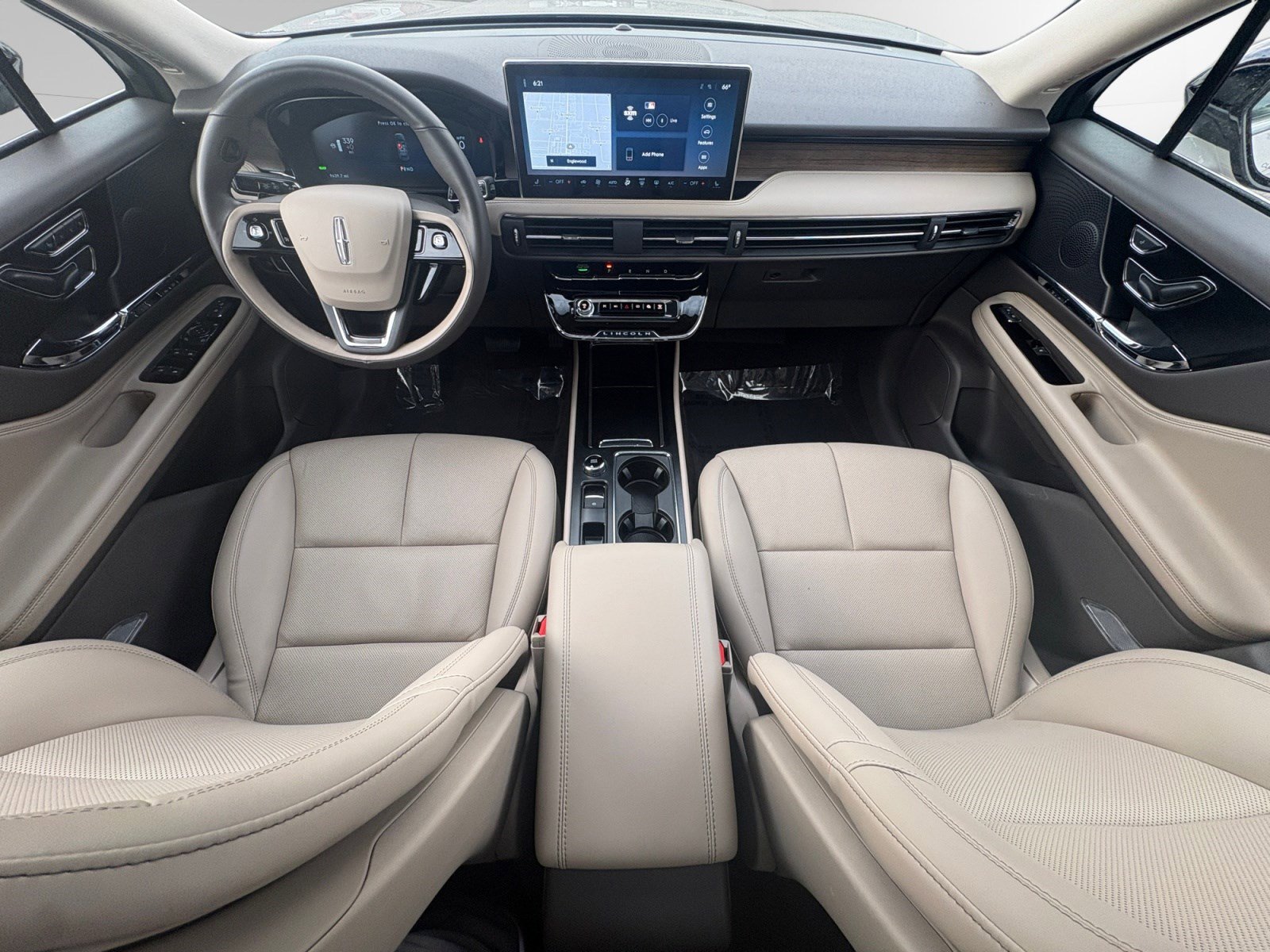 Used 2024 Lincoln Corsair Grand Touring image 10