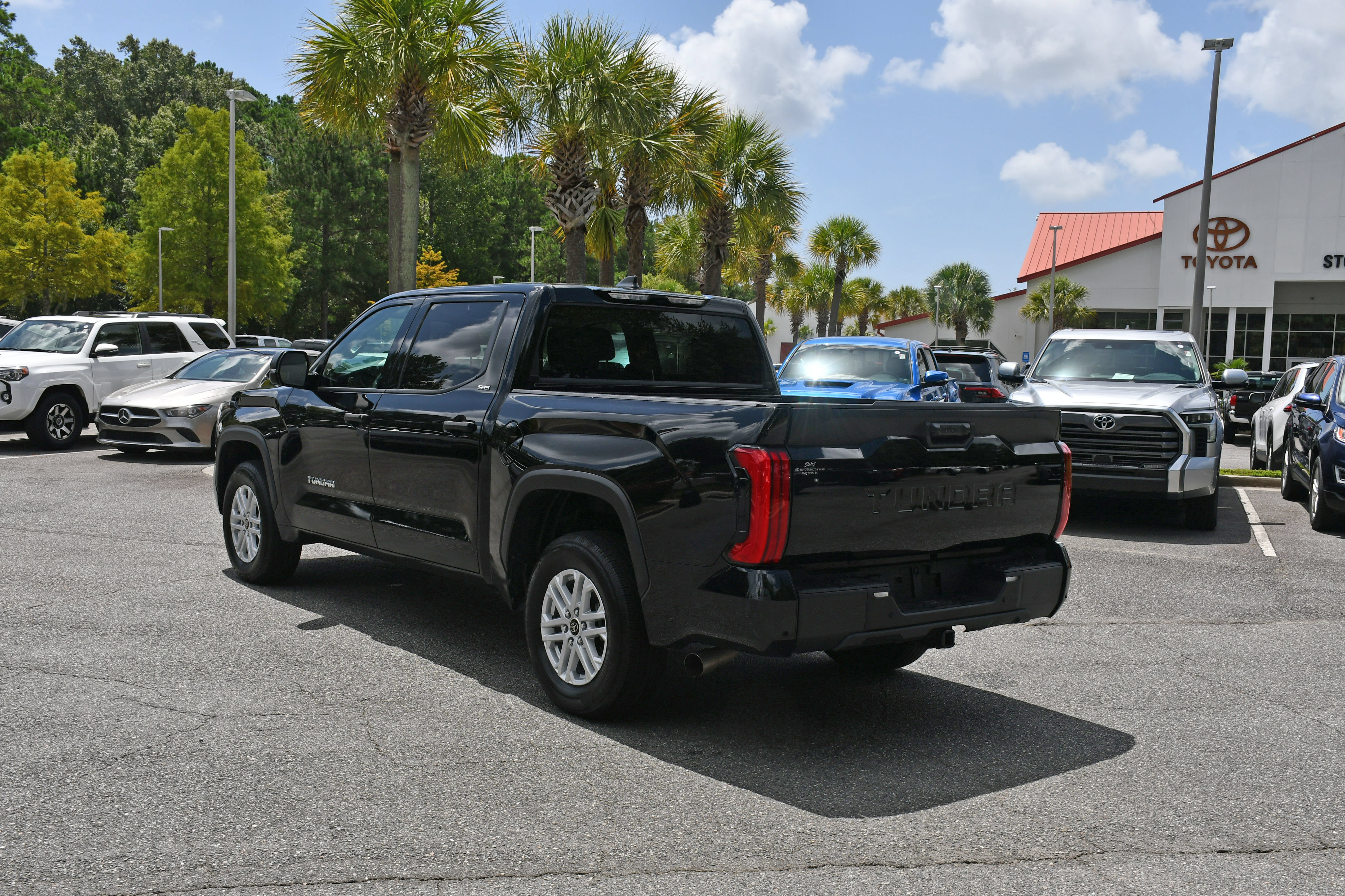Used 2024 Toyota Tundra SR5 w/ SR5 Convenience Package RWD image 3