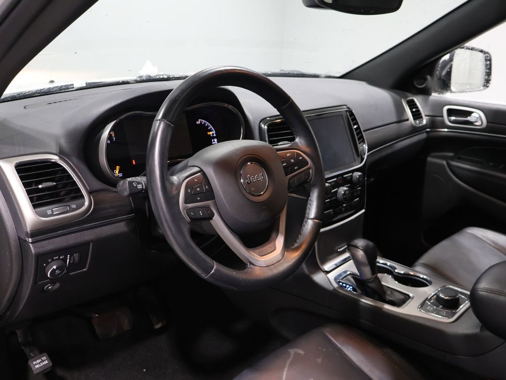 Certified 2021 Jeep Grand Cherokee Limited w/ Trailer Tow Group IV image 18