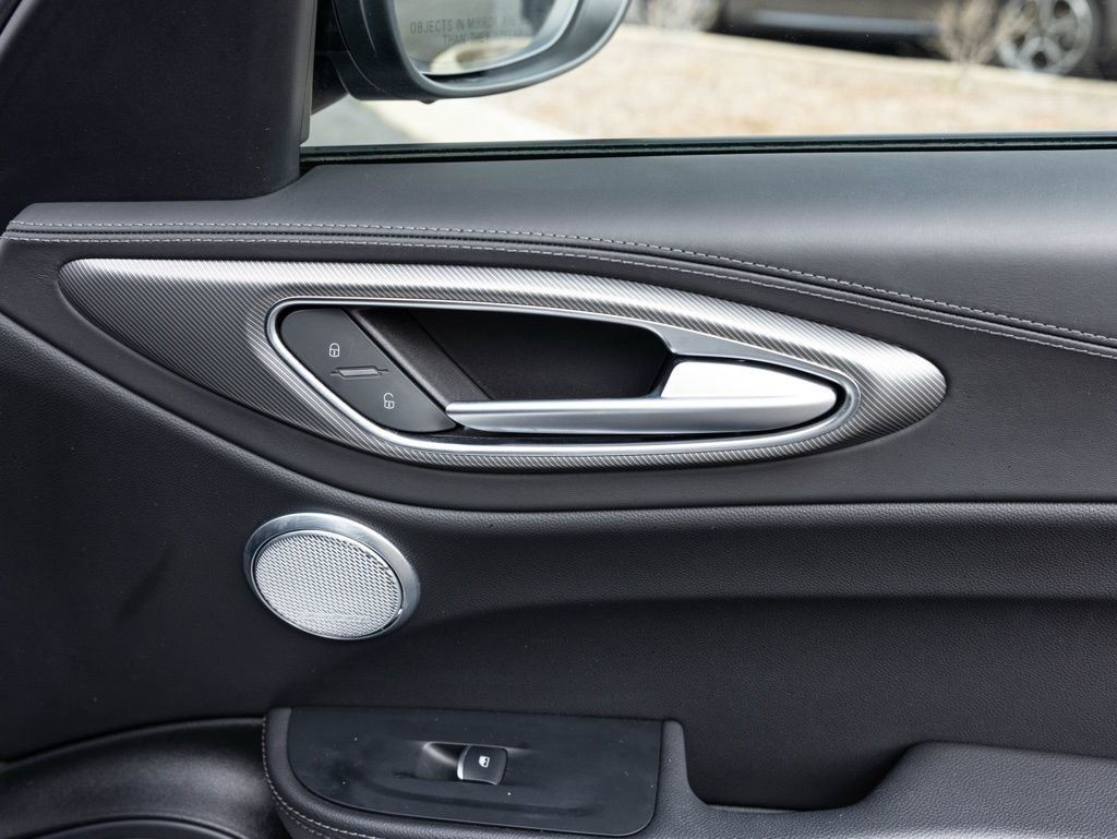 Used 2024 Alfa Romeo Giulia Veloce image 61