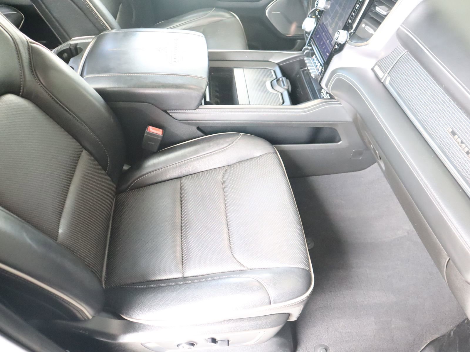 Used 2019 RAM 1500 Limited AWD/4WD image 54