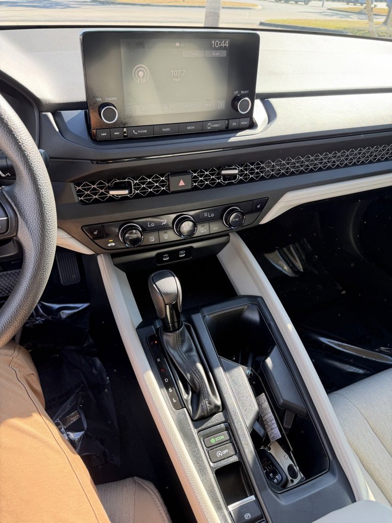 Used 2023 Honda Accord EX image 13