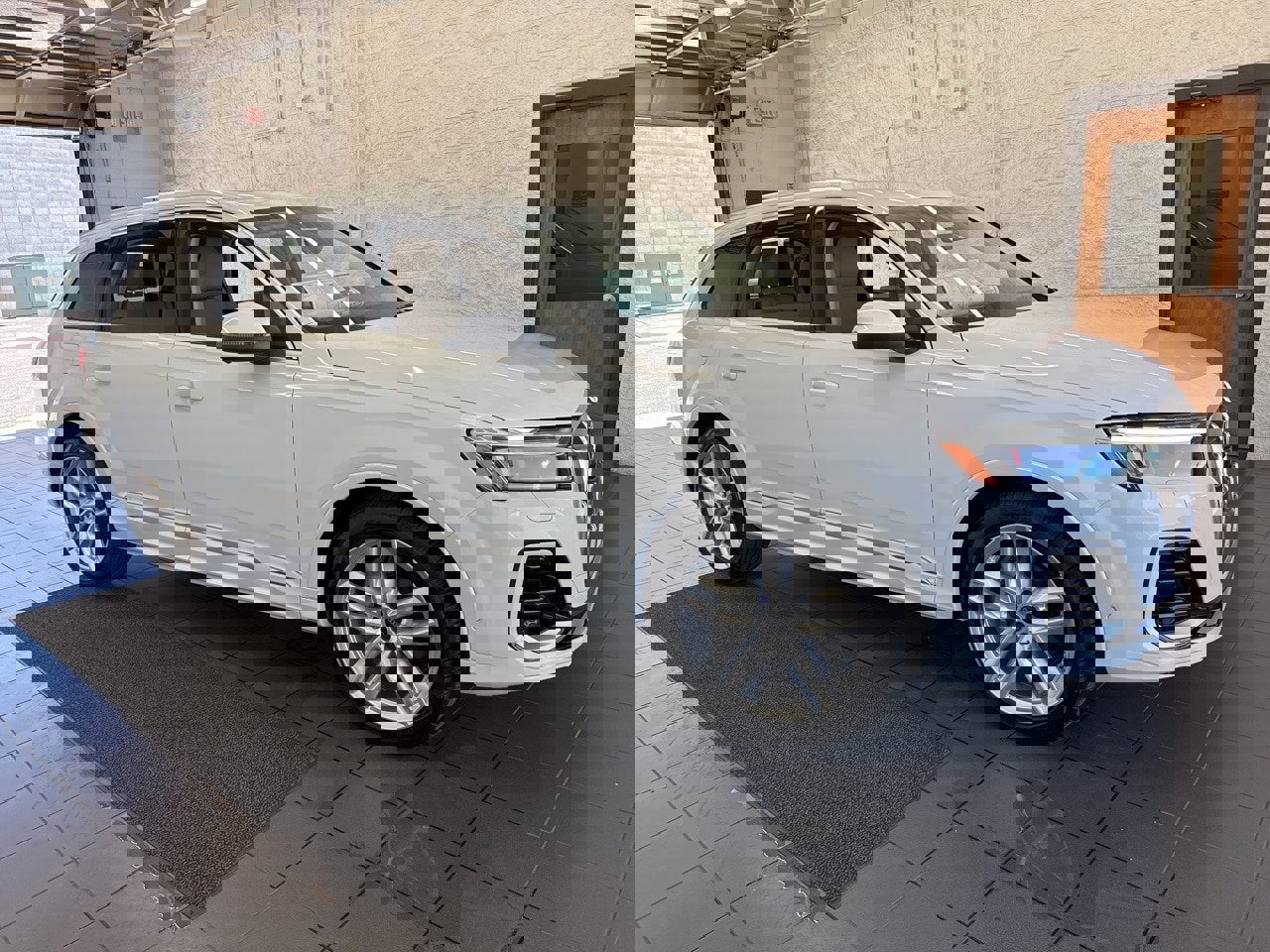 New 2025 Audi Q7 3.0T Premium Plus image 1