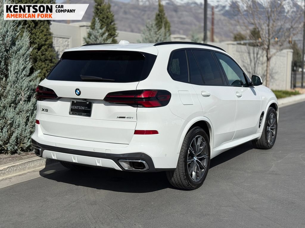 Used 2025 BMW X5 xDrive40i w/ M Sport Package image 9