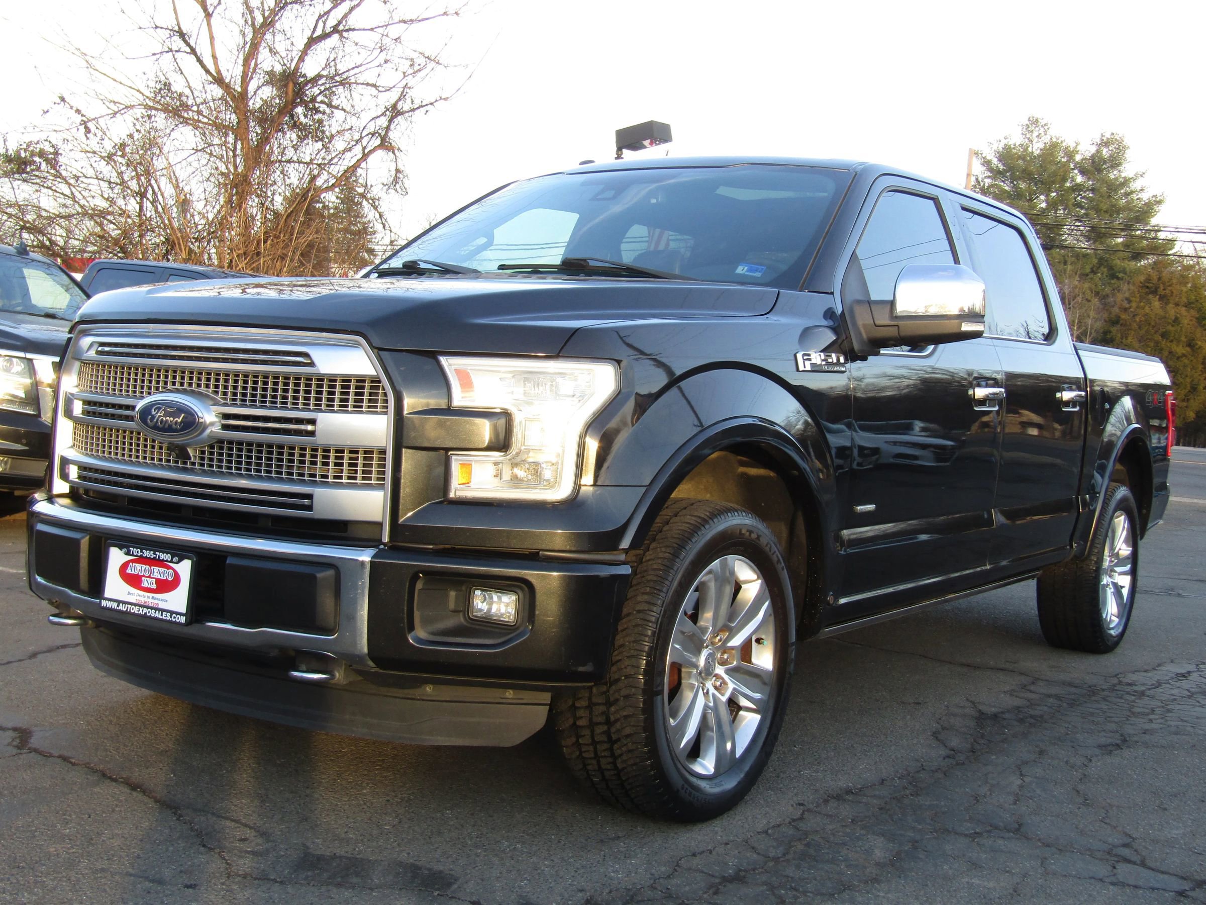 Used 2015 Ford F150 Platinum w/ Equipment Group 701A Luxury image 3