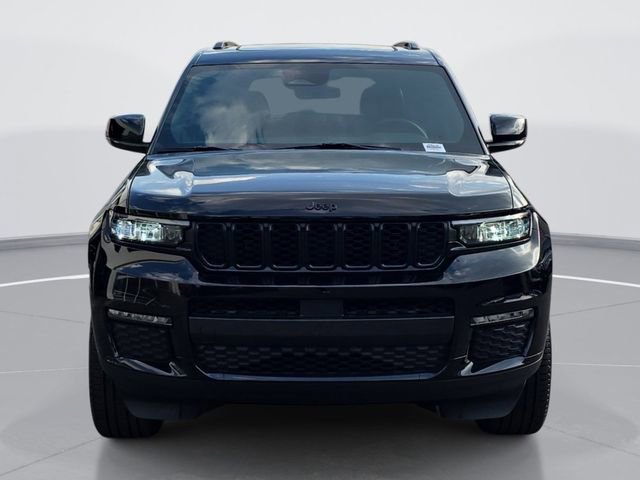 Used 2025 Jeep Grand Cherokee L Limited w/ Black Appearance Package image 8