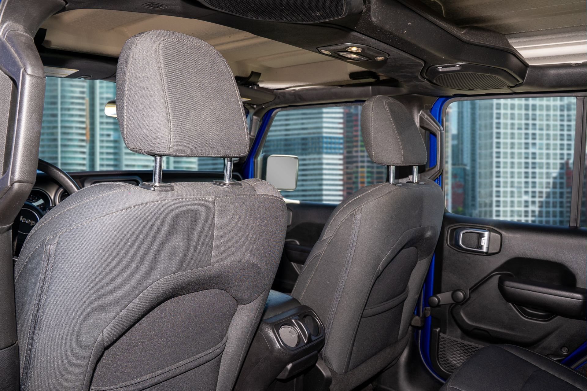 Used 2018 Jeep Wrangler Unlimited Sport image 17