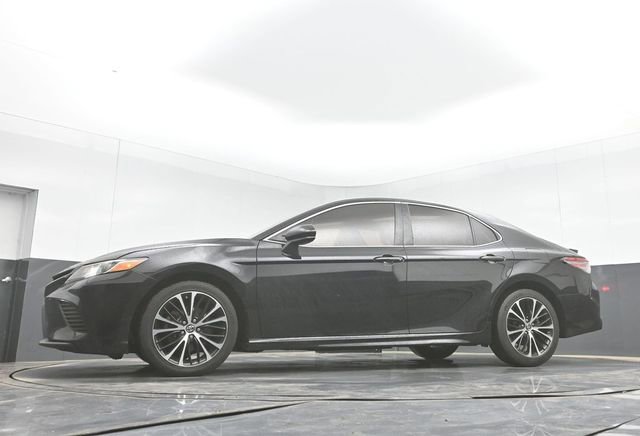 Used 2019 Toyota Camry SE FWD image 41