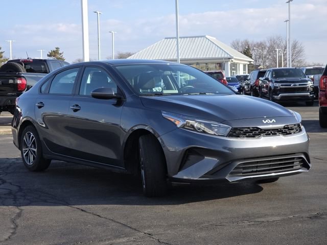 Used 2023 Kia Forte LXS image 12