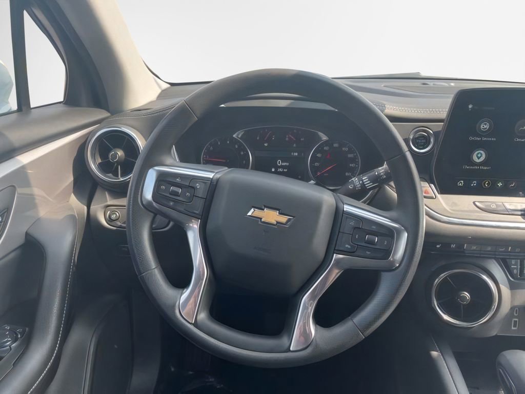 Used 2025 Chevrolet Blazer LT image 26