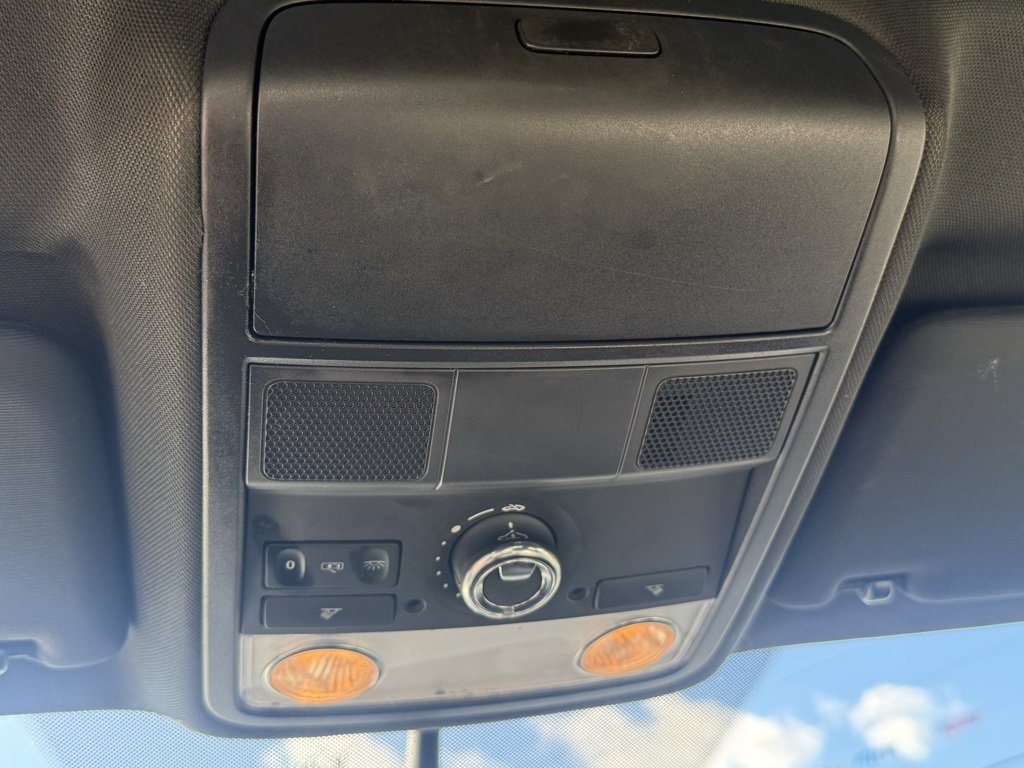 Used 2018 Volkswagen Passat 3.6 image 26