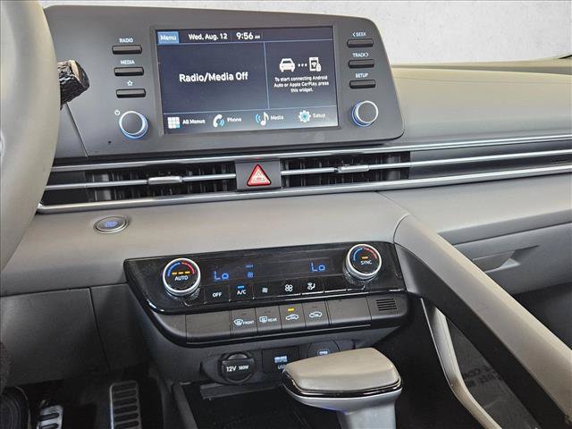 Used 2025 Hyundai Elantra Sport FWD image 14