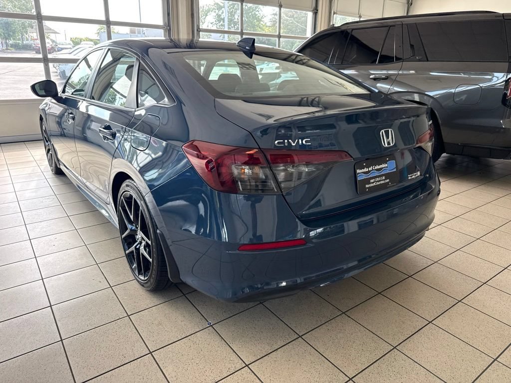 Used 2025 Honda Civic Sport image 4