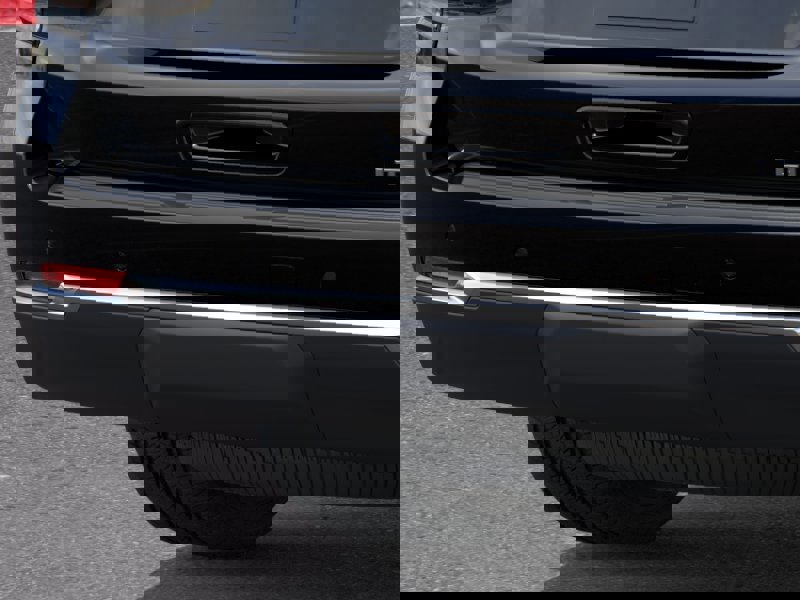 New 2026 Chevrolet Suburban LT image 14