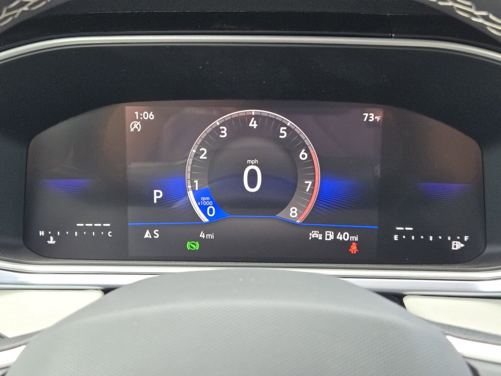 New 2026 Volkswagen Taos SE image 13