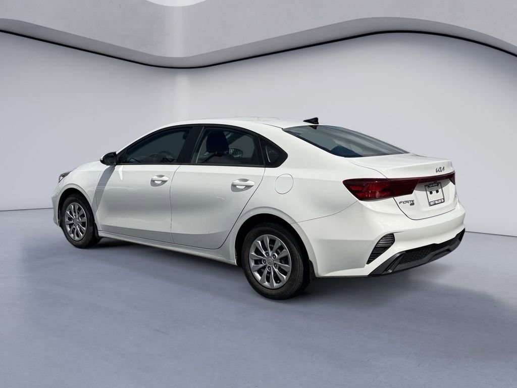 Used 2024 Kia Forte LX image 3