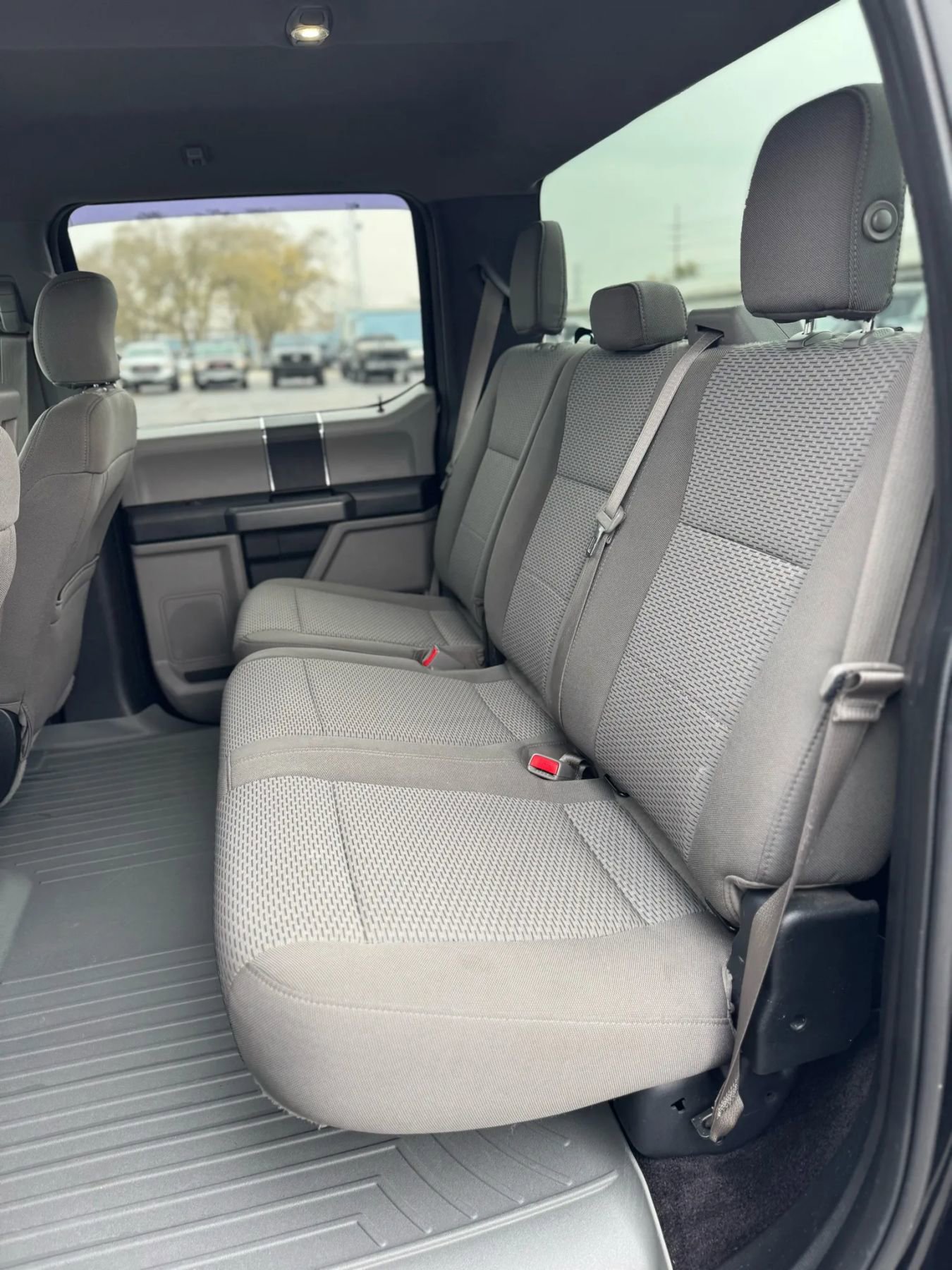 Used 2017 Ford F150 XLT image 12