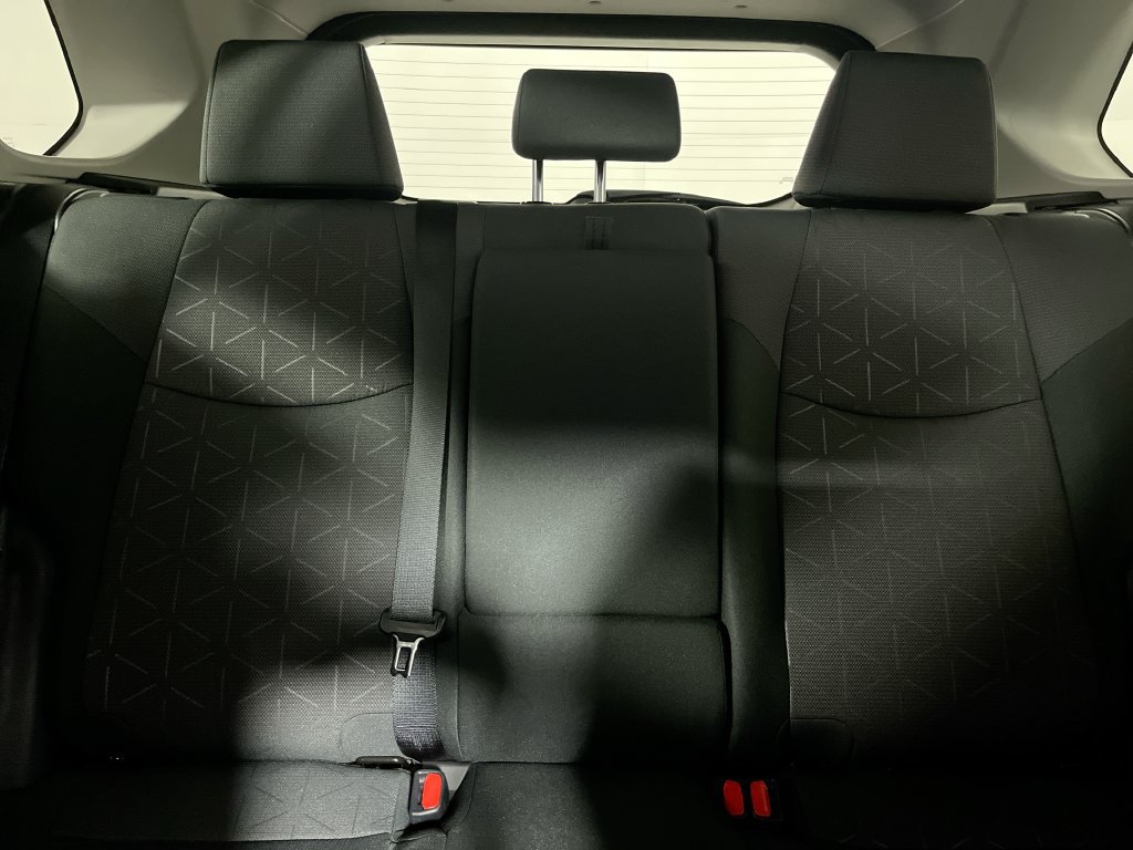 Used 2025 Toyota RAV4 XLE w/ Convenience Package FWD image 29