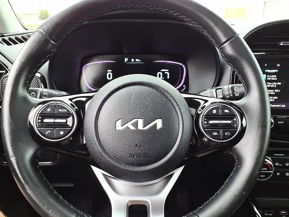 Used 2023 Kia Soul EX image 24