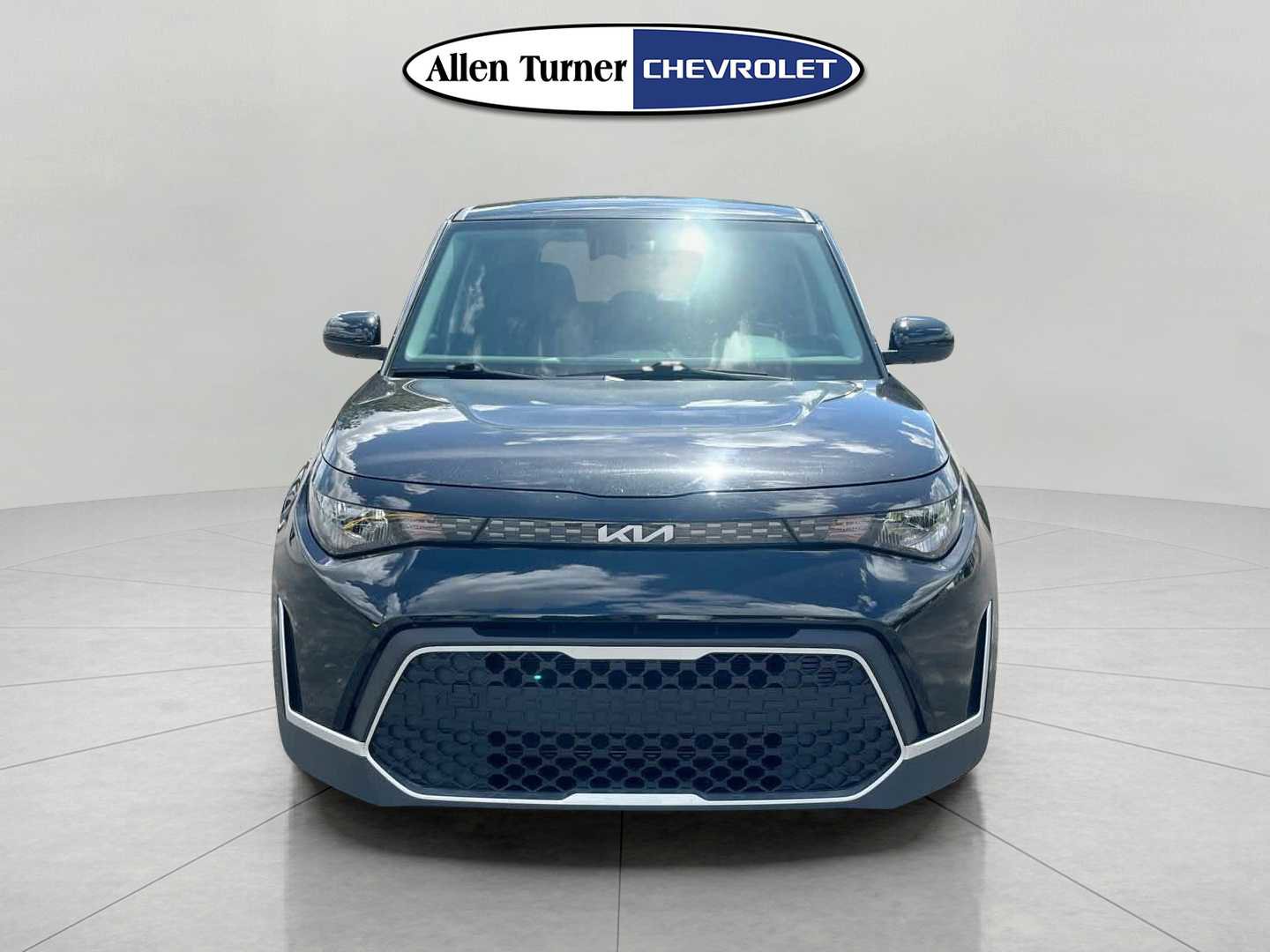 Used 2024 Kia Soul LX w/ LX Technology Package image 2