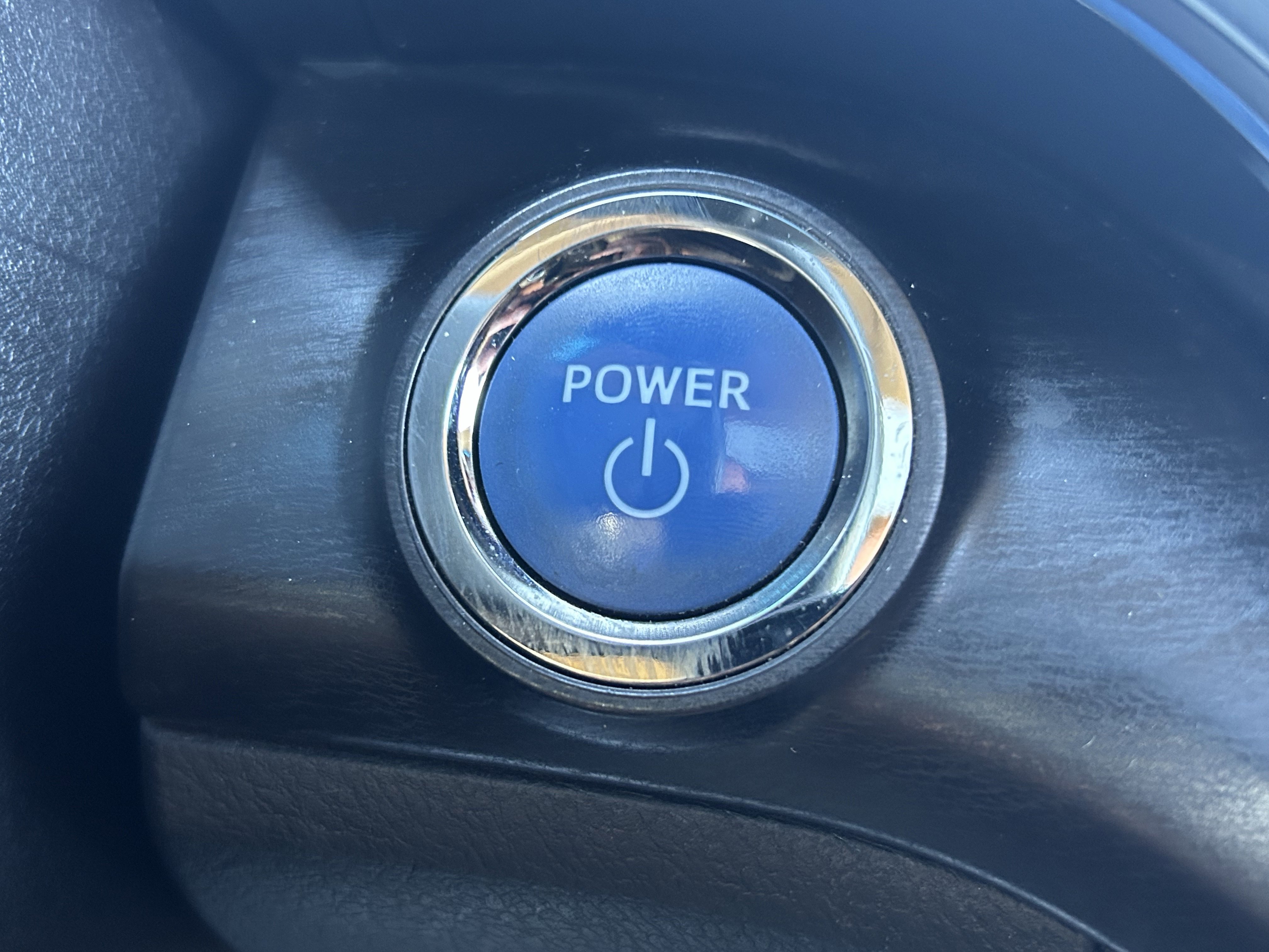 Used 2016 Toyota Avalon Limited w/ Toyota Safety Sense Package FWD image 30