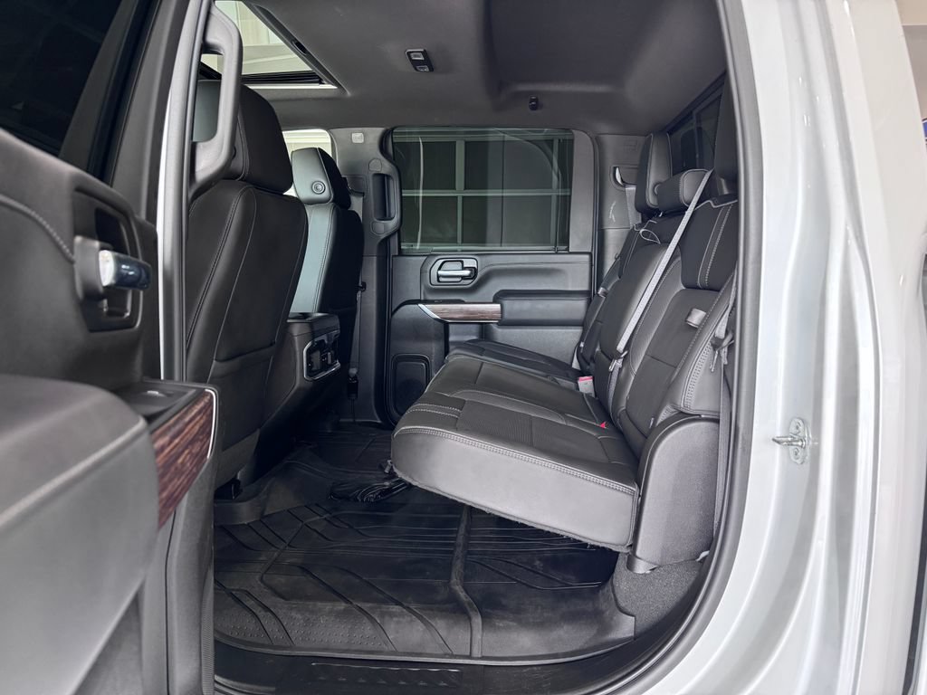 Certified 2022 Chevrolet Silverado 2500 High Country w/ LPO, Hitch Package AWD/4WD image 13