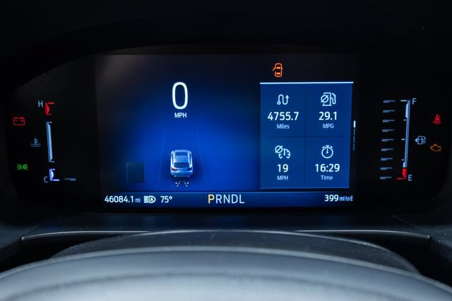 Used 2023 Ford Escape ST-Line w/ Tech Pack #1 FWD image 2