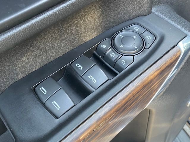 Used 2020 Chevrolet Silverado 2500 High Country w/ Technology Package image 12