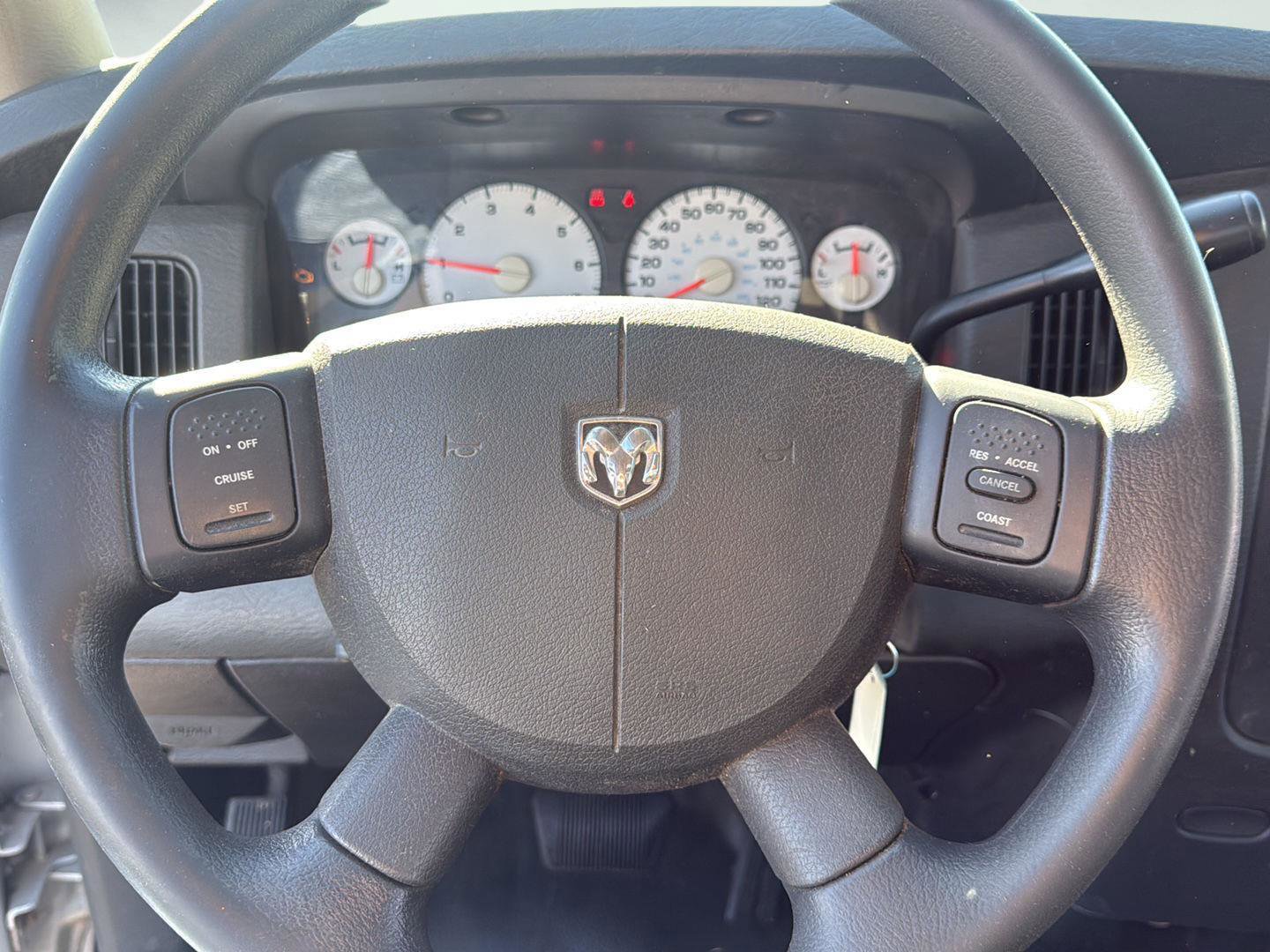 Used 2004 Dodge Ram 1500 Truck ST w/ ST Value Group image 13