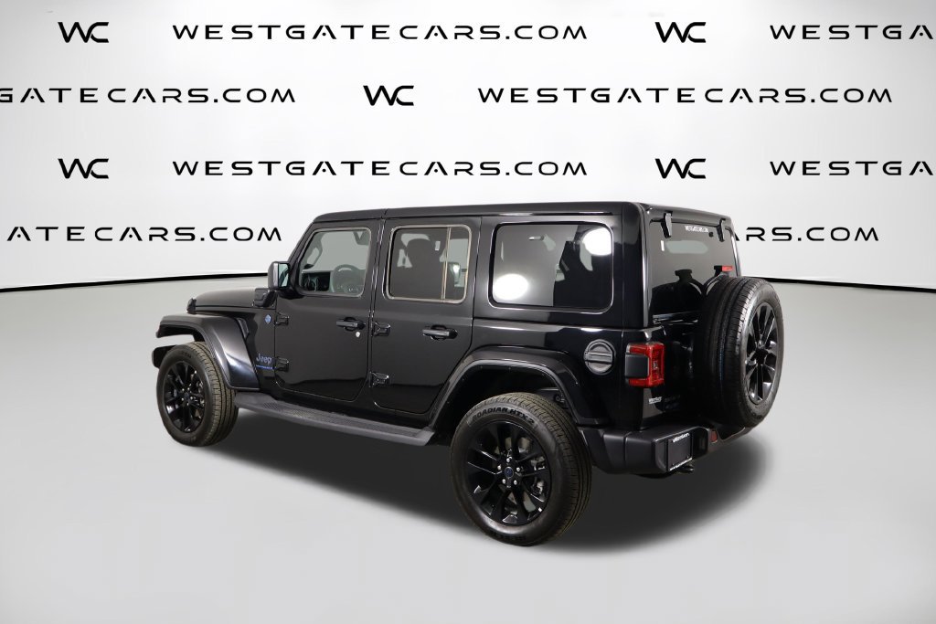 Used 2025 Jeep Wrangler Unlimited Sahara AWD/4WD image 45