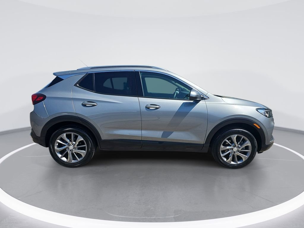 Used 2023 Buick Encore GX Essence w/ Experience Buick Package AWD/4WD image 2