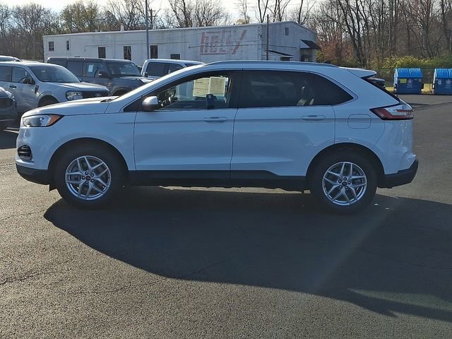 Used 2024 Ford Edge SEL w/ Convenience Package image 6