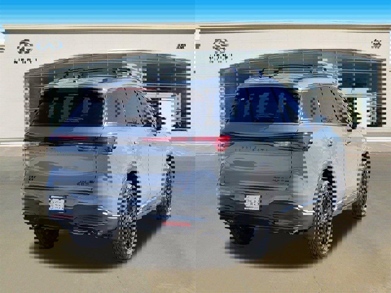 New 2026 INFINITI QX60 Sport image 3