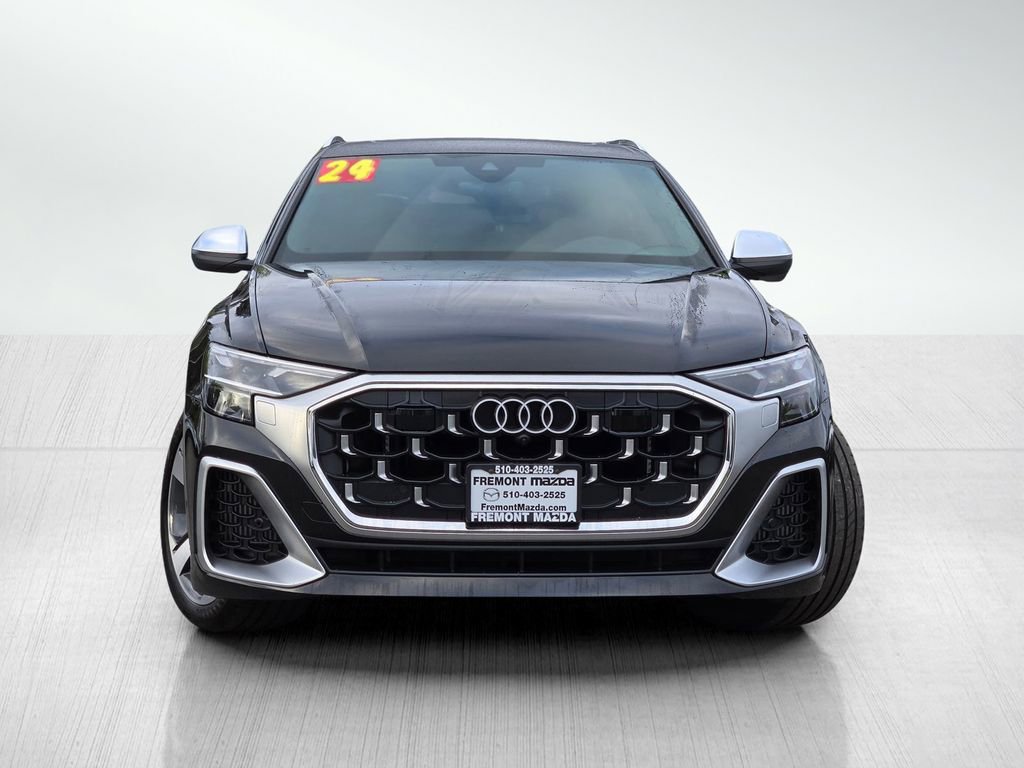 Used 2024 Audi SQ8 Premium Plus w/ Executive Package image 2