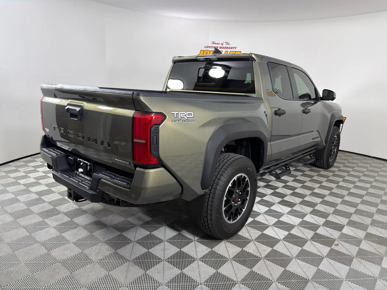 Used 2024 Toyota Tacoma TRD Off-Road w/ TRD Off Road Premium Package AWD/4WD image 6
